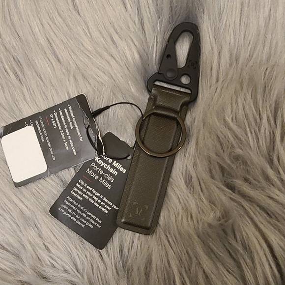 lululemon more miles keychain